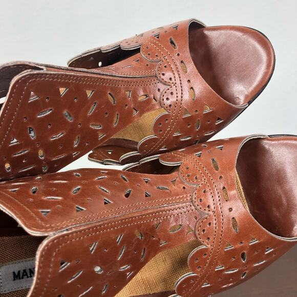 Manolo Blahnik Brown Perforated Open Toe Lace Back Sandals Heels Size 38 - Picture 9 of 10